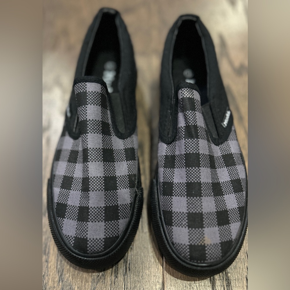 Mudd Sneakers